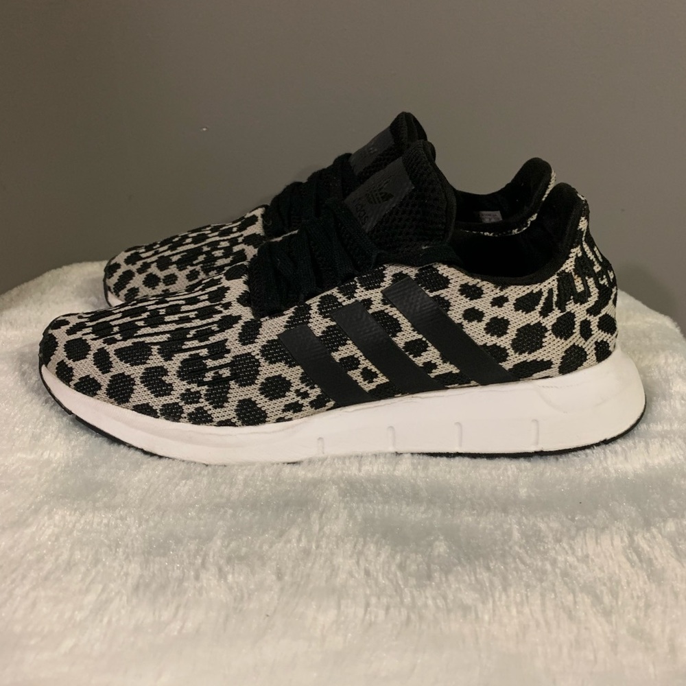 adidas Originals Swift Run Leopard Print Raw White Core Black Carbon 10 BD7962